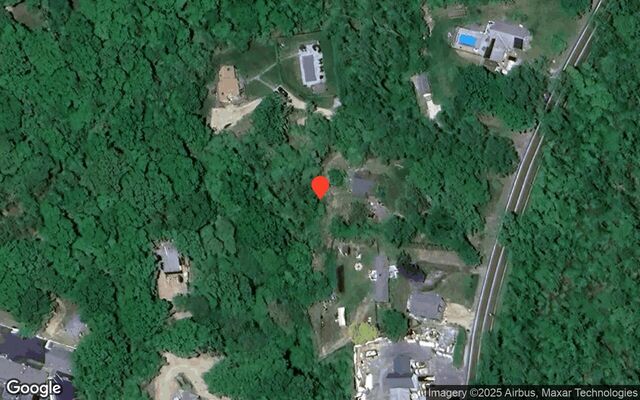 24 S Cartwright Rd, Shelter Island, NY 11964