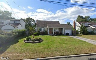 24 Seley Dr, North Babylon, NY 11703