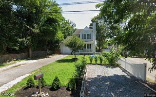 24 Spar Dr, Mastic Beach, NY 11951