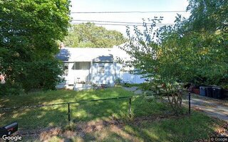 24 Stratford Ave, Dix Hills, NY 11746