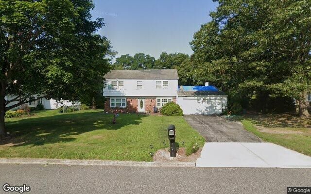 24 Westbrook Rd, Coram, NY 11727