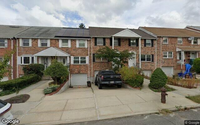 240-03 65th Ave, Little Neck, NY 11362