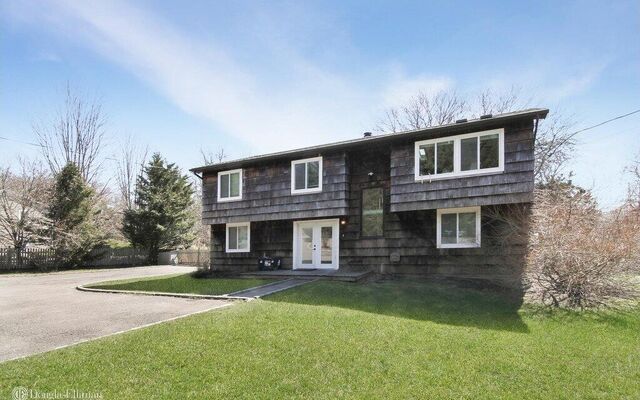 240 Sebonac Rd, Southampton, NY 11968