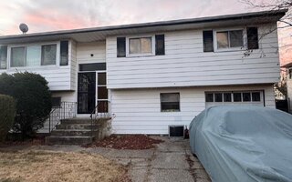 240 Washington Ave, Amityville, NY 11701