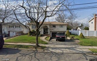 2405 Wallen Ln, North Bellmore, NY 11710