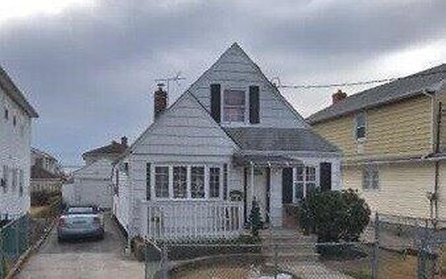 241-16 148th Rd, Rosedale, NY 11422