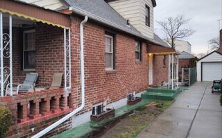 242-31 131st Ave, Rosedale, NY 11422