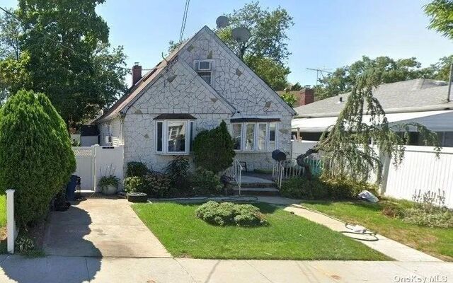 243-30 132nd Ave, Rosedale, NY 11422 (Yard)