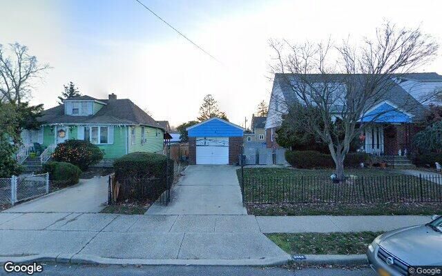 2456 8th St, East Meadow, NY 11554 (Yard)