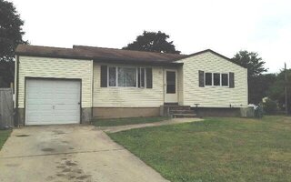 246 Hampton Ave, Patchogue, NY 11772