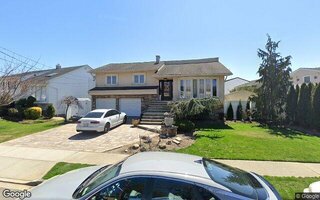 2498 Malibu Rd, Bellmore, NY 11710