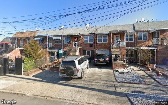 25-39 70th St, East Elmhurst, NY 11370