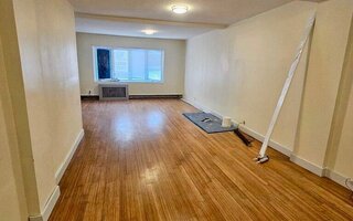 25-55 23rd St, Astoria, NY 11102
