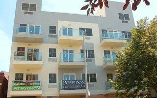 25-87 37th St #4A, Astoria, NY 11103
