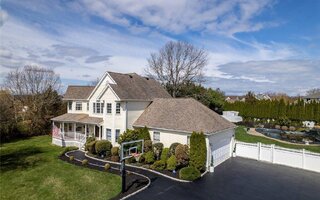 25 Hidden Acres Path, Wading River, NY 11792