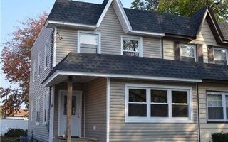 25 Kenneth Pl, Oceanside, NY 11572