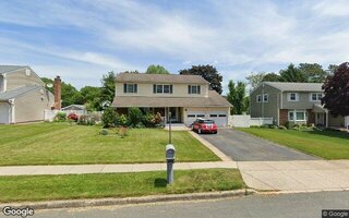25 Lawrence Dr, Nesconset, NY 11767