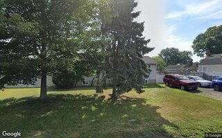 25 Rowland St, Patchogue, NY 11772