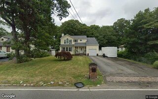 25 Teller Ave, Coram, NY 11727