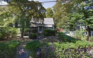 25 West Ln, Medford, NY 11763