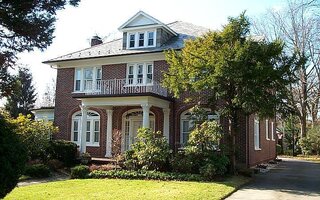 25 Wyckoff Pl, Woodmere, NY 11598