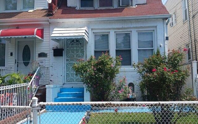2513 Humphrey St, East Elmhurst, NY 11369