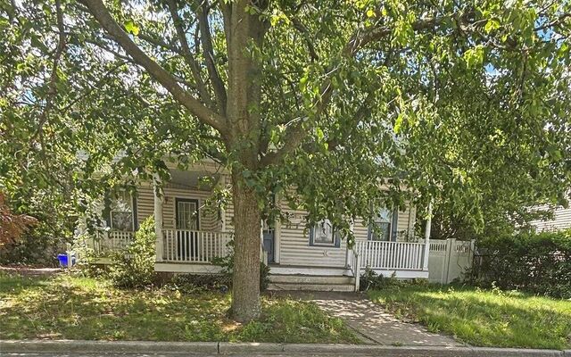 252 Locust Ave, Babylon, NY 11702 (Incomplete)