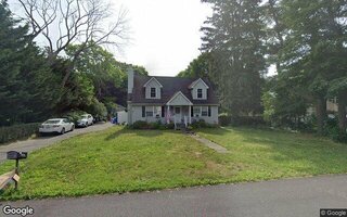 2525 Locust Ave, Ronkonkoma, NY 11779