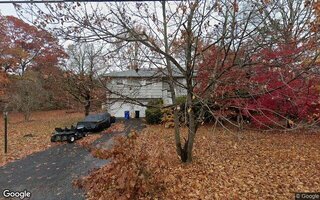 255 Sea Cliff St, Islip Terrace, NY 11752