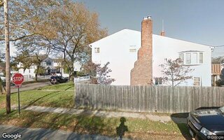 258 Oak Ave, Lindenhurst, NY 11757
