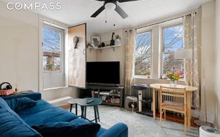 26-02 Ditmars Blvd, Astoria, NY 11105