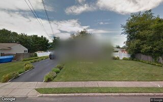 26 Chase Ln, Sayville, NY 11782