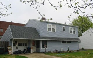 26 Grassy Ln, Levittown, NY 11756
