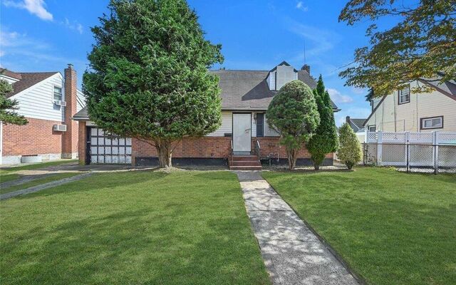 26 Harriman Ave, Hempstead, NY 11550 (Yard)