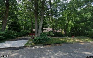 26 Little Harbor Rd, Mount Sinai, NY 11766