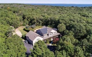 26 Old Squires Rd, Hampton Bays, NY 11946