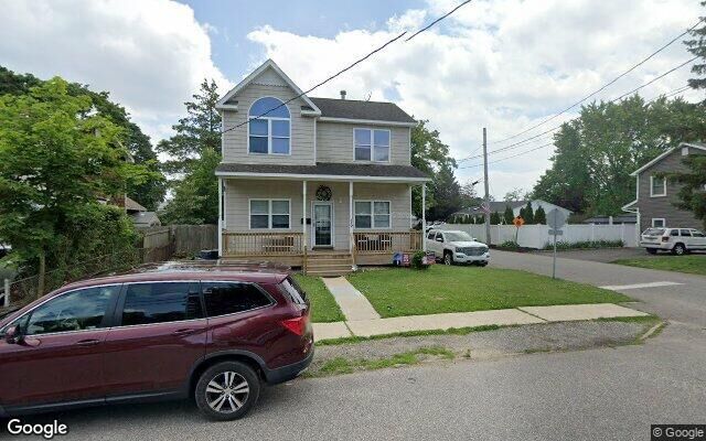 26 Richard Ave, Islip Terrace, NY 11752