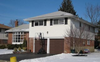 26 S Oaks Blvd, Plainview, NY 11803