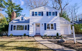 26 South Ct, Port Washington, NY 11050