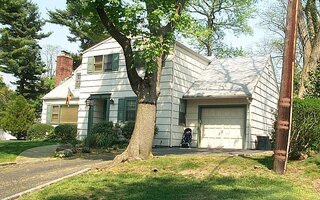 26 South Ct, Port Washington, NY 11050