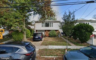 26 Sutton St, Hempstead, NY 11550