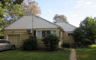 26 W 22nd St, Huntington Station, NY 11746