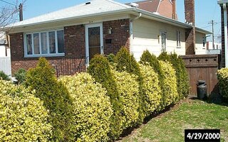 264 Pershing Pkwy, Mineola, NY 11501