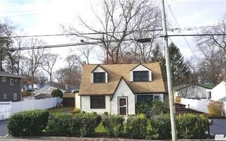 264 Port Ave, Ronkonkoma, NY 11779
