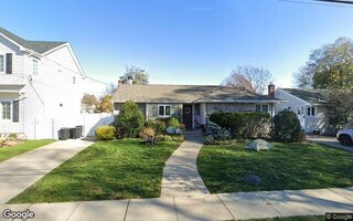 2657 Clydesdale Ct, Oceanside, NY 11572