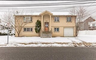2675 Bellmore Ave, Bellmore, NY 11710