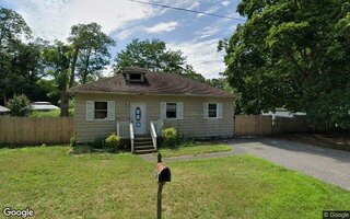 268 Beaver Dr, Mastic Beach, NY 11951