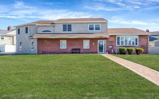 268 W Shore Dr, Massapequa, NY 11758