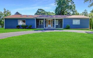 2697 Heather Ave, Medford, NY 11763