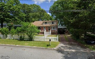 27 Dillmont Dr, Smithtown, NY 11787